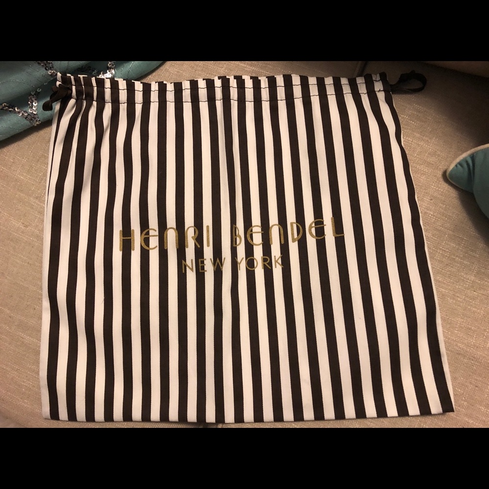 Henri Bendel dust bag 16x14